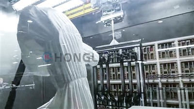 Kabina tal-isprej awtomatiku